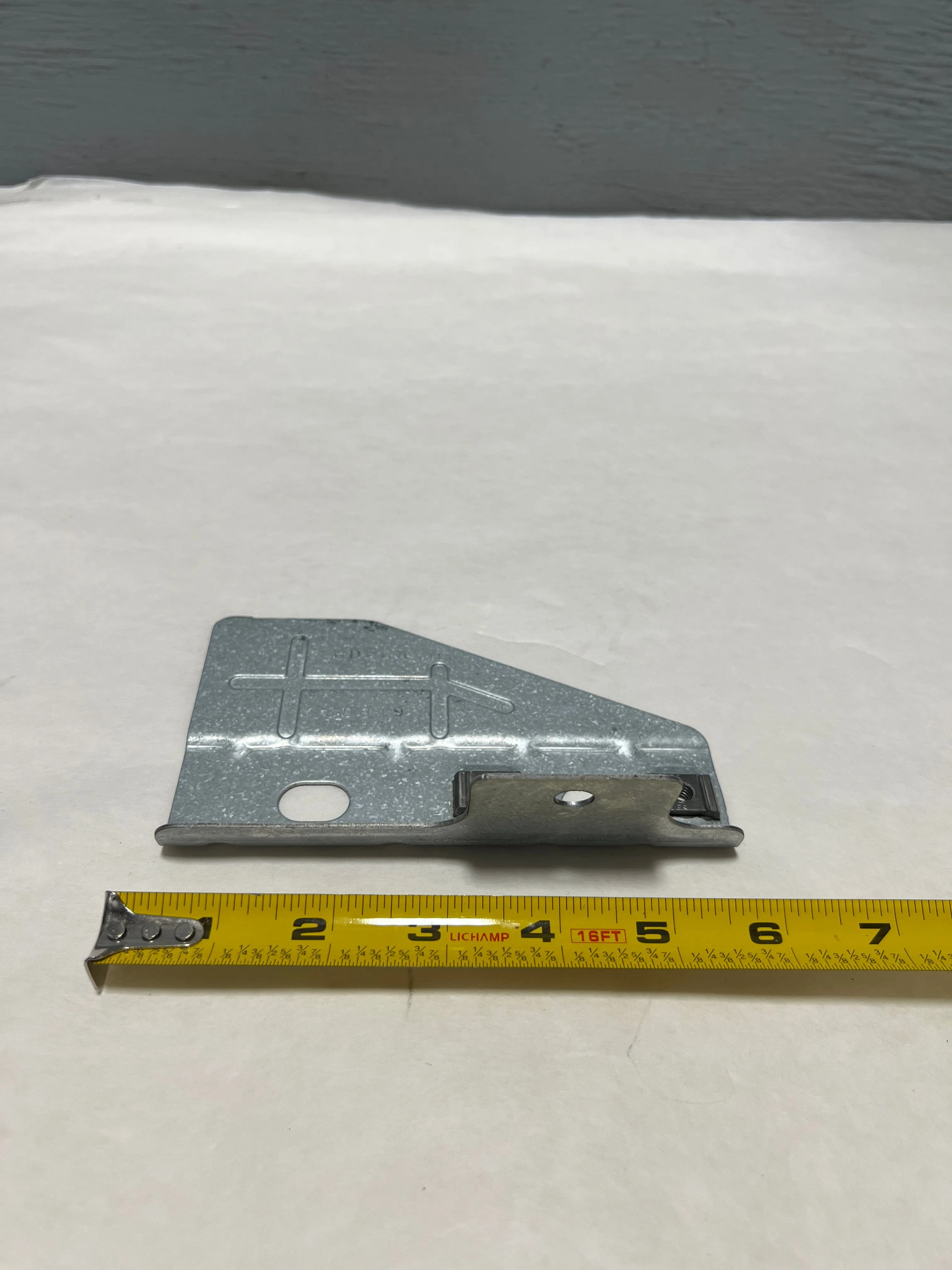 2013-2019 Ford Escape Driver Side Center Fender Bracket CJ5Z-16K039-A